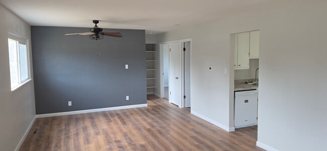 Building Photo - 2898 Merry Ln