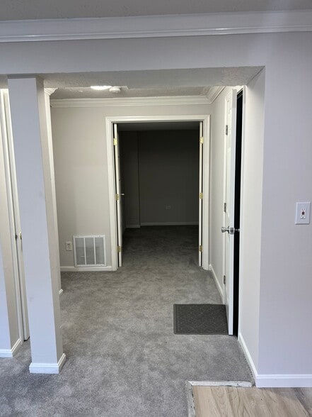 Building Photo - 5570 Hecate Ct