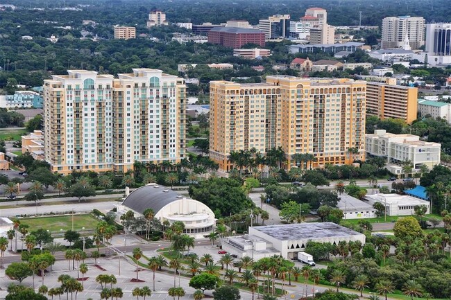 Building Photo - 750 N Tamiami Trail