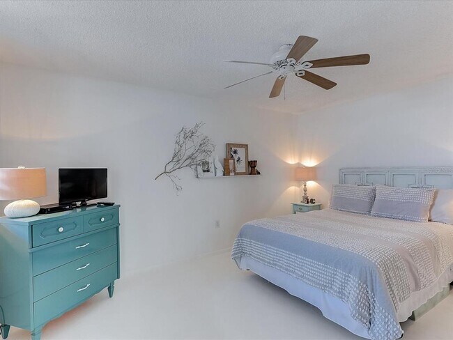Building Photo - 307 Timber Lake Dr