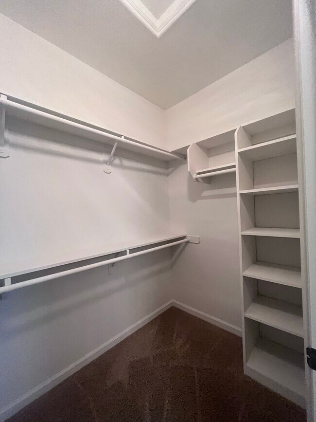 Building Photo - 2044 Stagecoach Pl