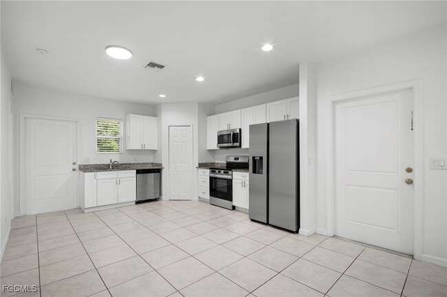 Building Photo - 3309 Armstrong Ct