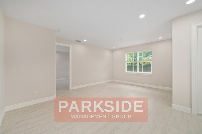 Building Photo - 3736 SE 137th Ln