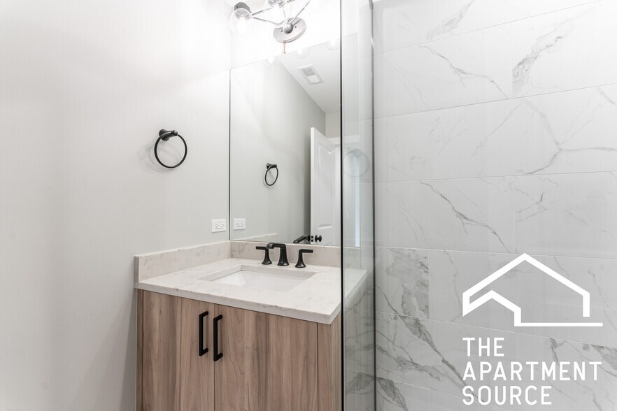 Building Photo - 2535 N Campbell Ave