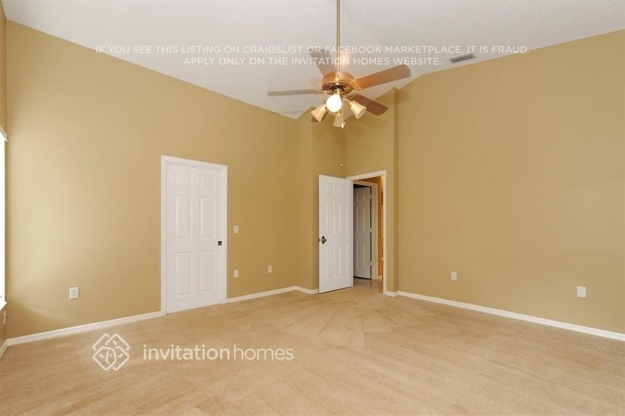 Building Photo - 5430 Los Palos Dr