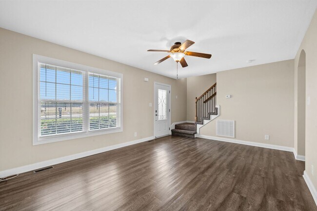 Building Photo - Spacious 4-Bedroom Home with Modern Upgrad...