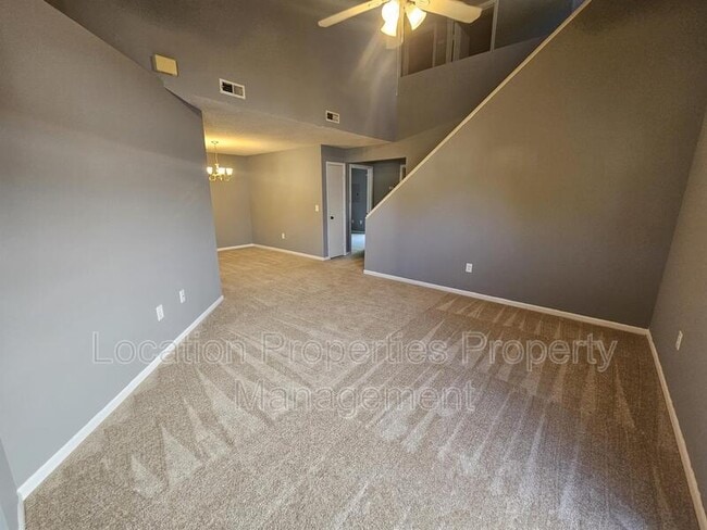 Building Photo - 3923 Overland Dr