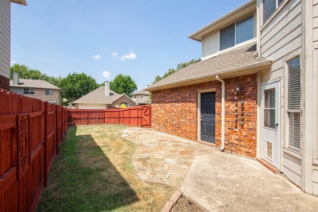 Building Photo - 3412 Pueblo Dr
