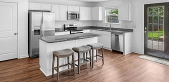 Building Photo - 113 Traditions Blvd
