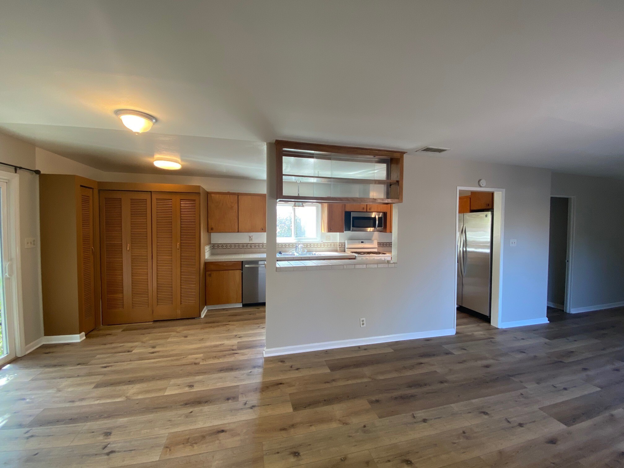 Building Photo - 6526 Van Noord Ave