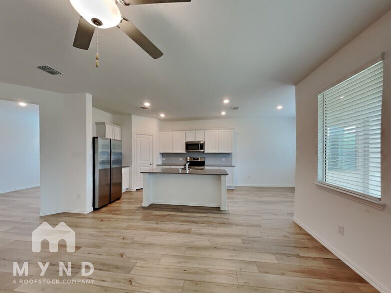 Building Photo - 4900 Parrington Dr