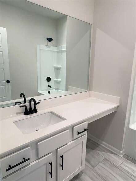 Building Photo - 4695 Cypress Pk Dr