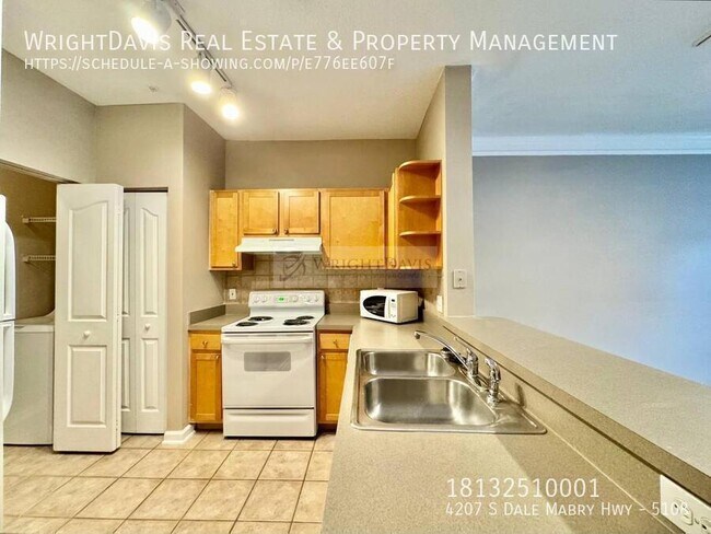 Building Photo - 4207 S Dale Mabry Hwy