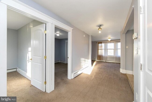 Building Photo - 11 Church St