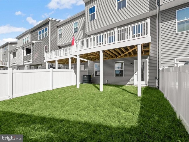 Building Photo - 7840 Blackbriar Wy