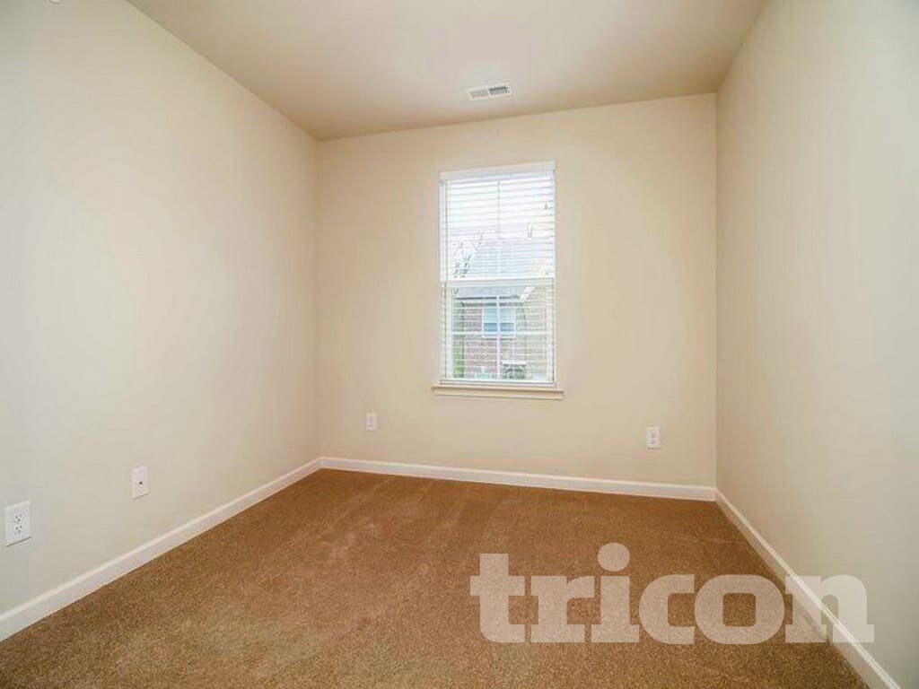 Building Photo - 211 Ashmere Ct