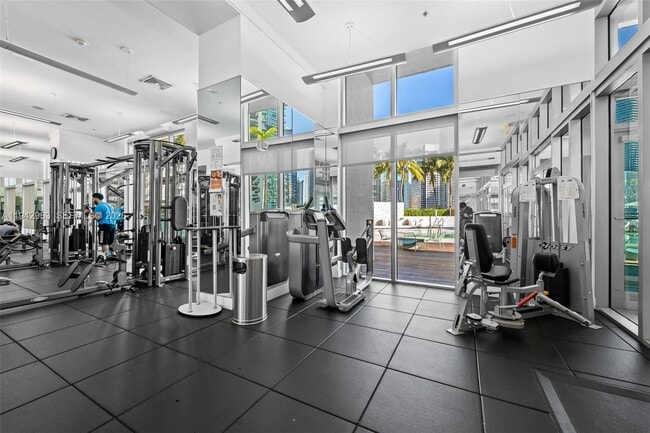 Building Photo - 90 SW 3rd St