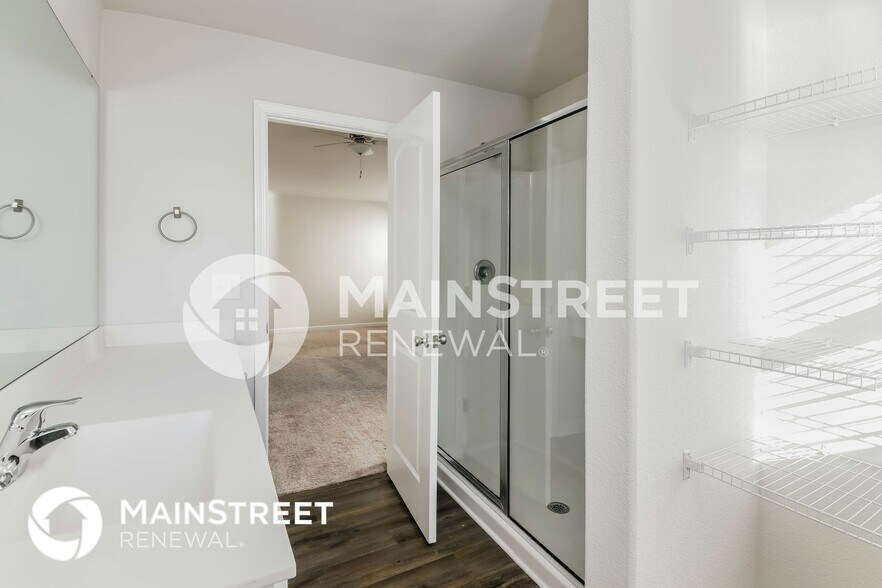 Building Photo - 308 Gourd St