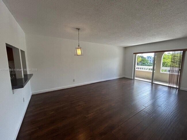 Building Photo - 7850 Camino Real