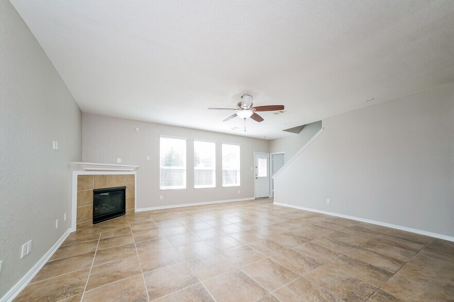 Building Photo - 2694 Elm Crossing Trail