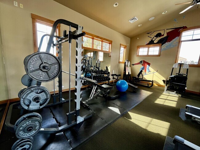 Building Photo - 6915 W 3rd St