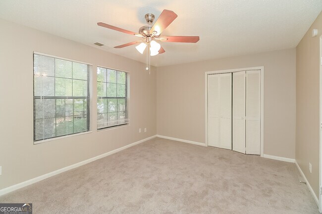 Building Photo - 3288 Timor Cir