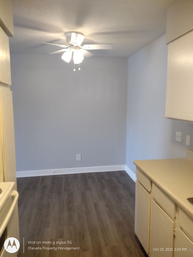 Building Photo - Beautiful 1 Bedroom 1 Bath
