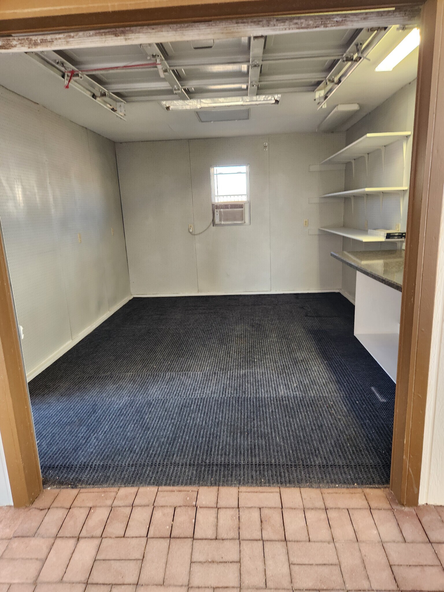 Building Photo - 8195 S Vandemoer Ln