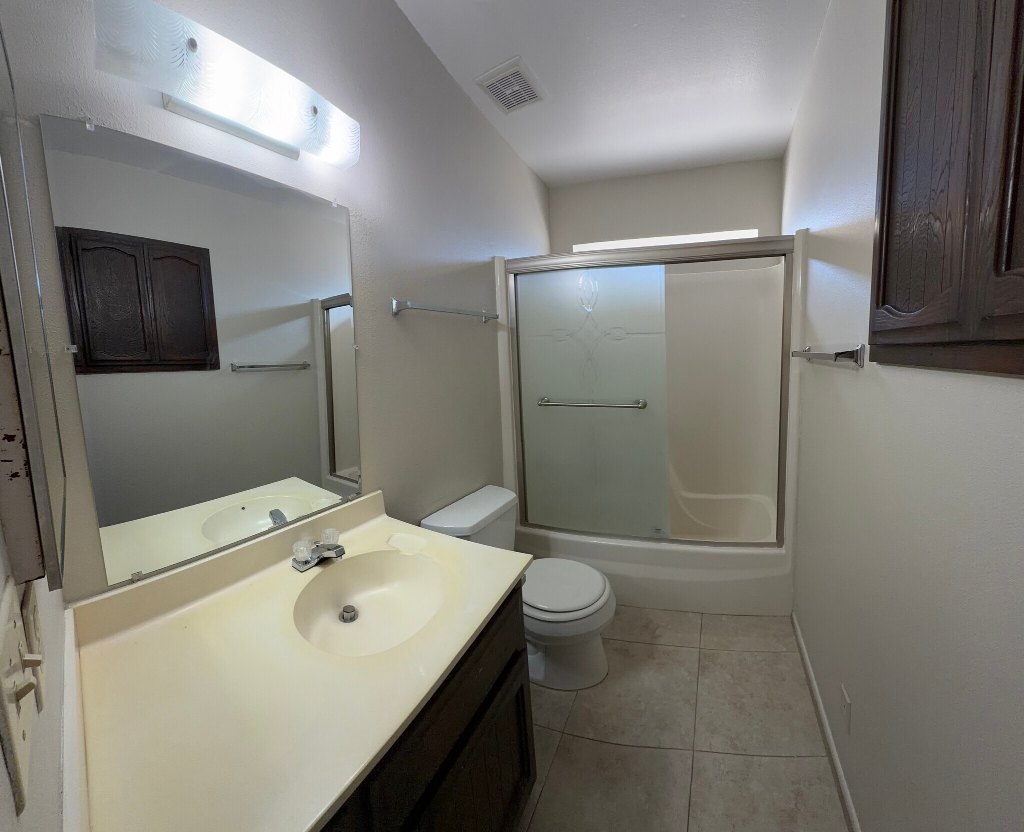 Upstairs Bath - 121 E 14th Pl