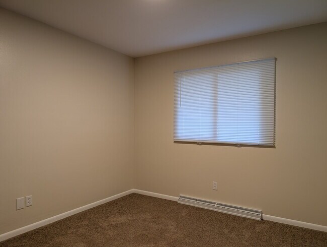 Building Photo - Nice 3 Bedroom Ranch in Appleton