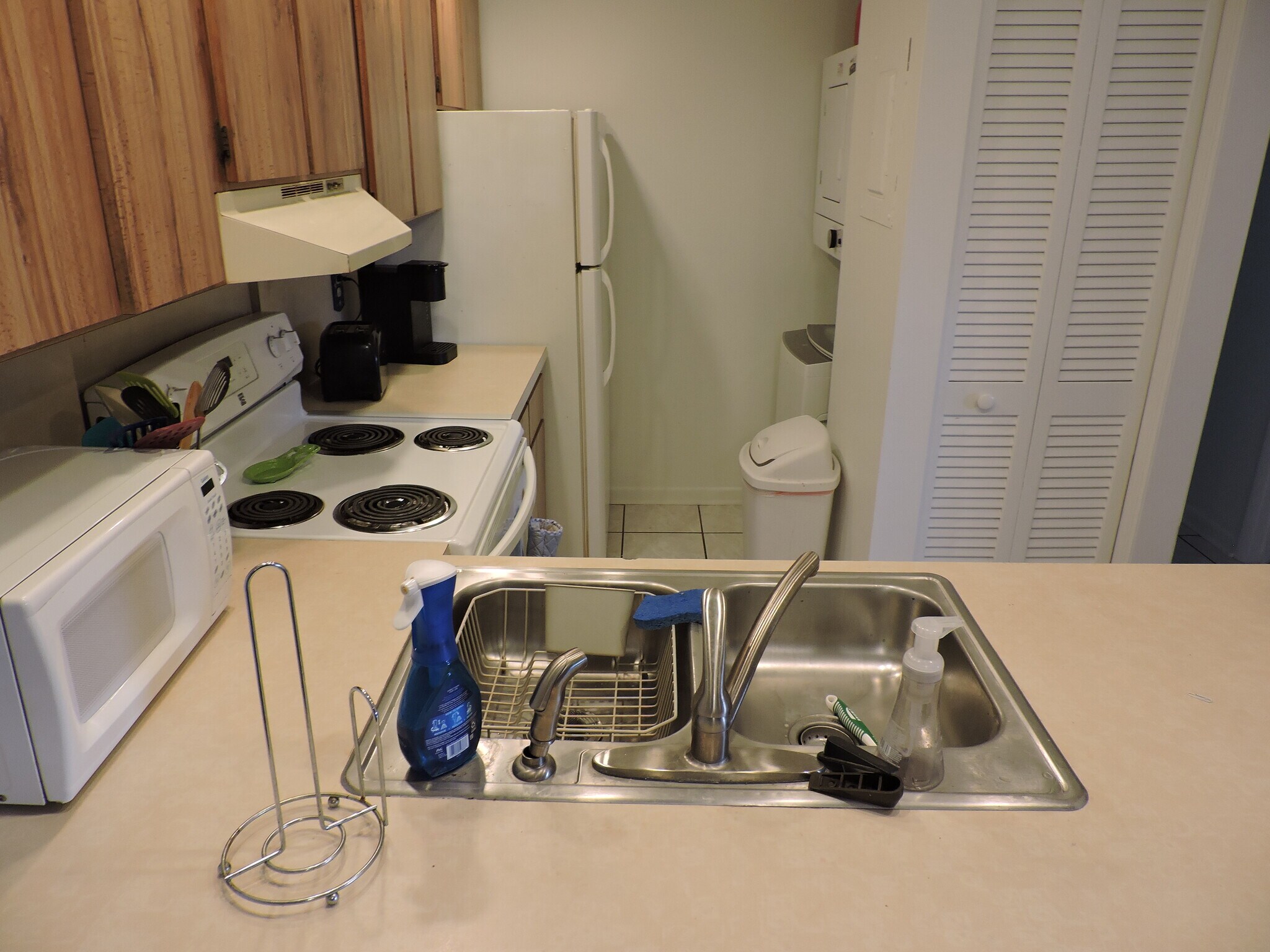 Building Photo - 3402 Gardens East Dr