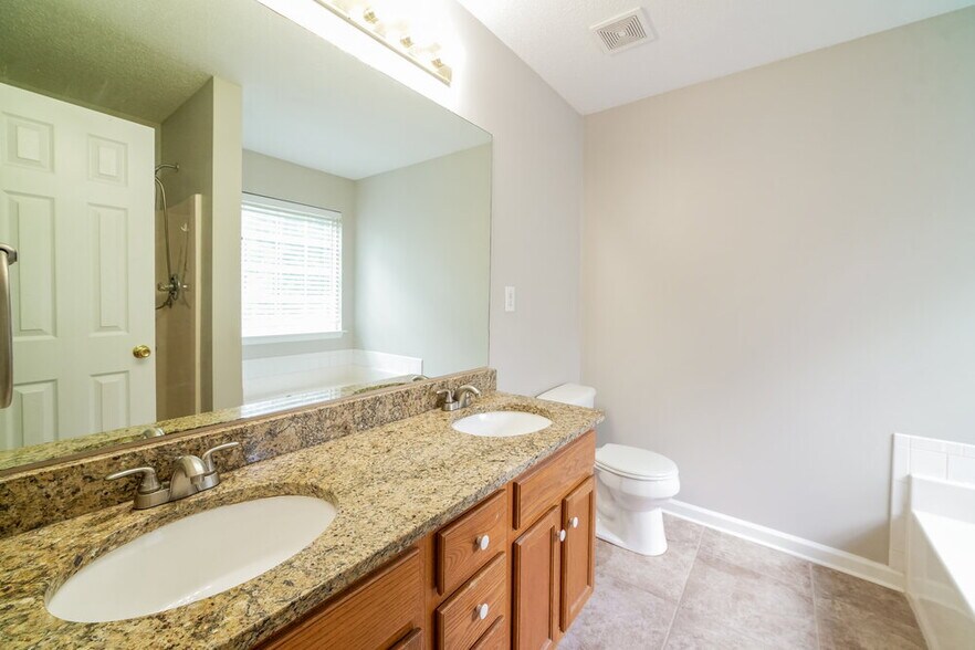 Building Photo - 5697 Newburn Ct