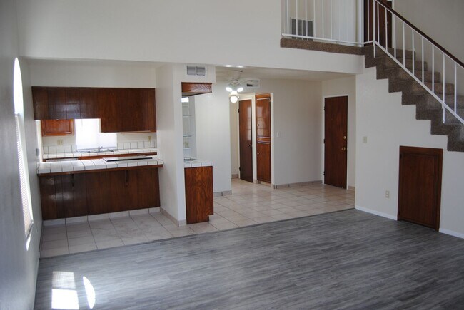 Building Photo - 3520 Ashe Rd