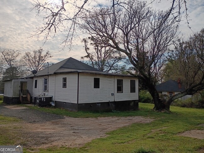 Building Photo - 211 Arnco 6th St