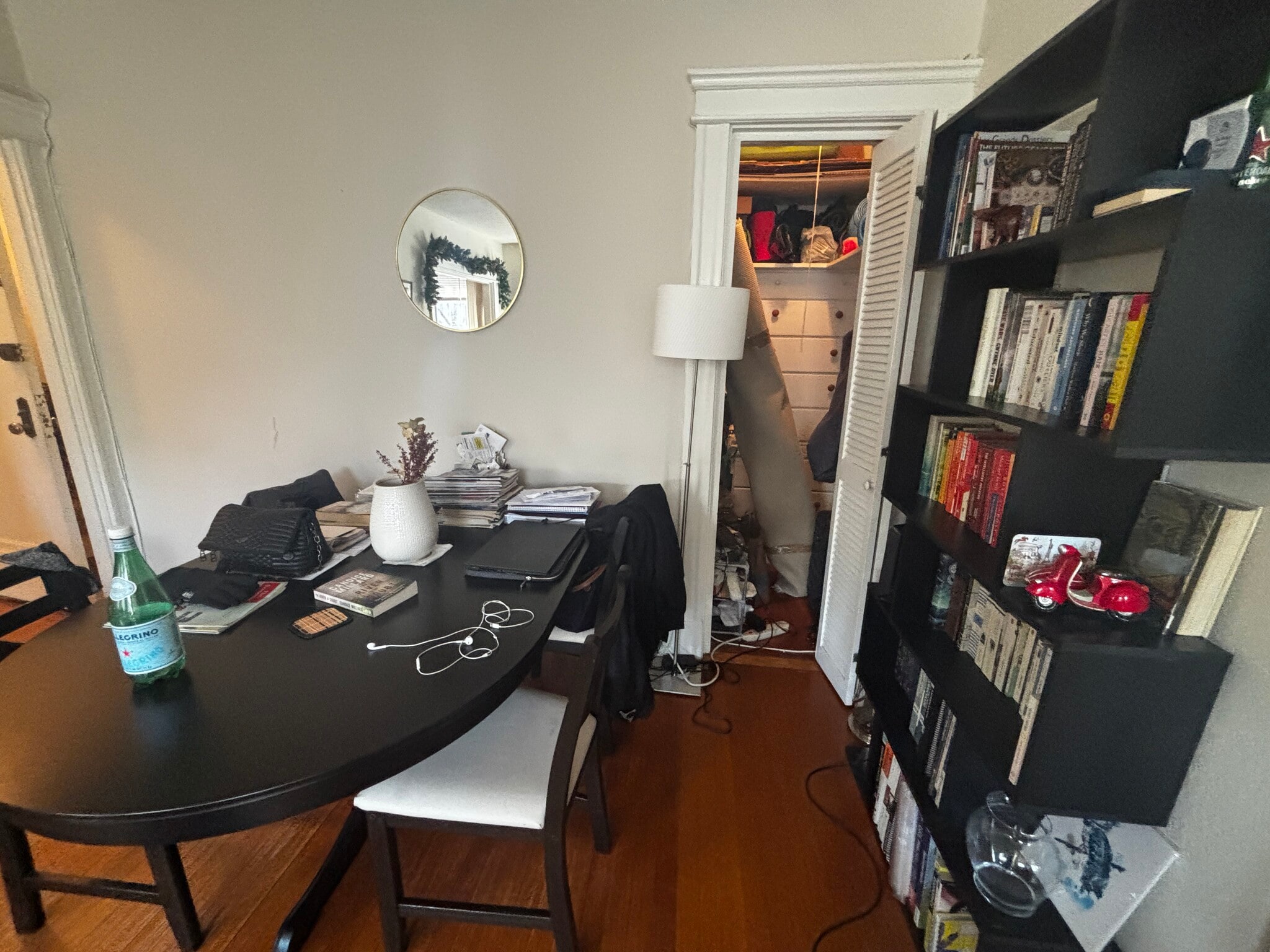 Building Photo - 110 Riverway