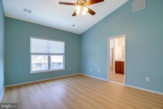 Building Photo - 11774 Lake Baldwin Dr