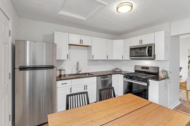 Building Photo - 1412 Phale D Hale Dr
