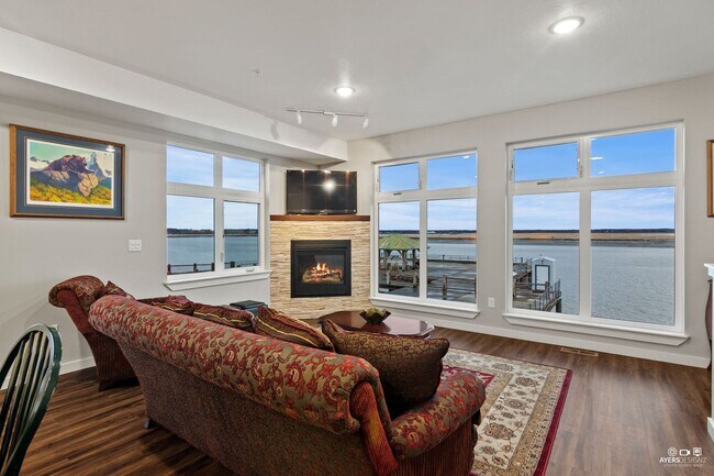 Primary Photo - FURNISHED EXECUTIVE RENTAL