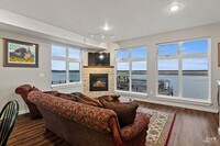 Building Photo - FURNISHED EXECUTIVE RENTAL