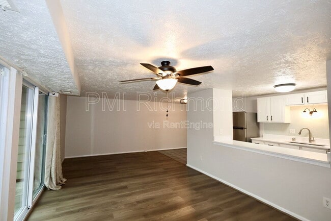 Building Photo - 8410 Donovan Ct