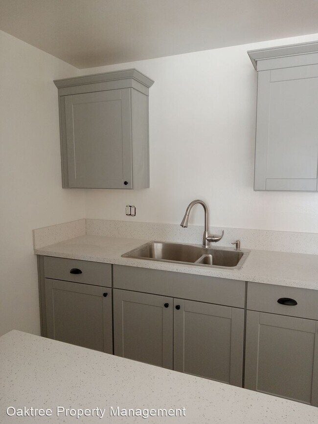 Building Photo - 3 br, 2 bath House - 2450 Bolker Drive