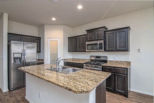 Building Photo - 7321 Fossell Ranch Rd