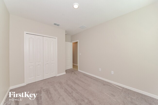 Building Photo - 4526 Birdsong Dr