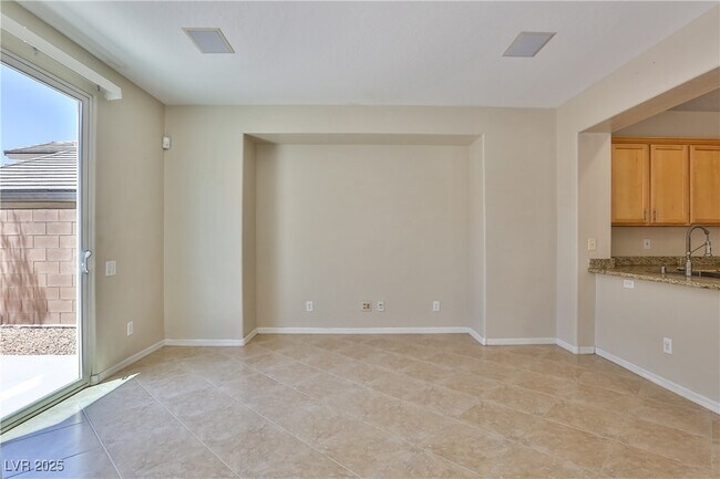 Building Photo - 2687 Bothwell Pl