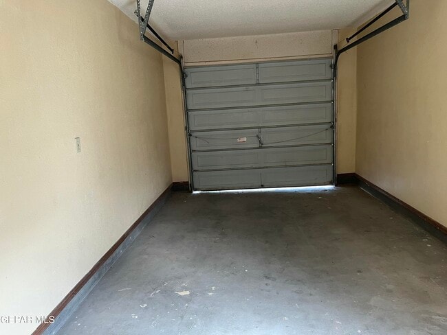 Building Photo - 2601 Jefferson Ave