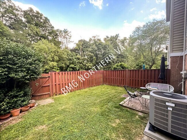 Building Photo - 7711 Trevino Ln