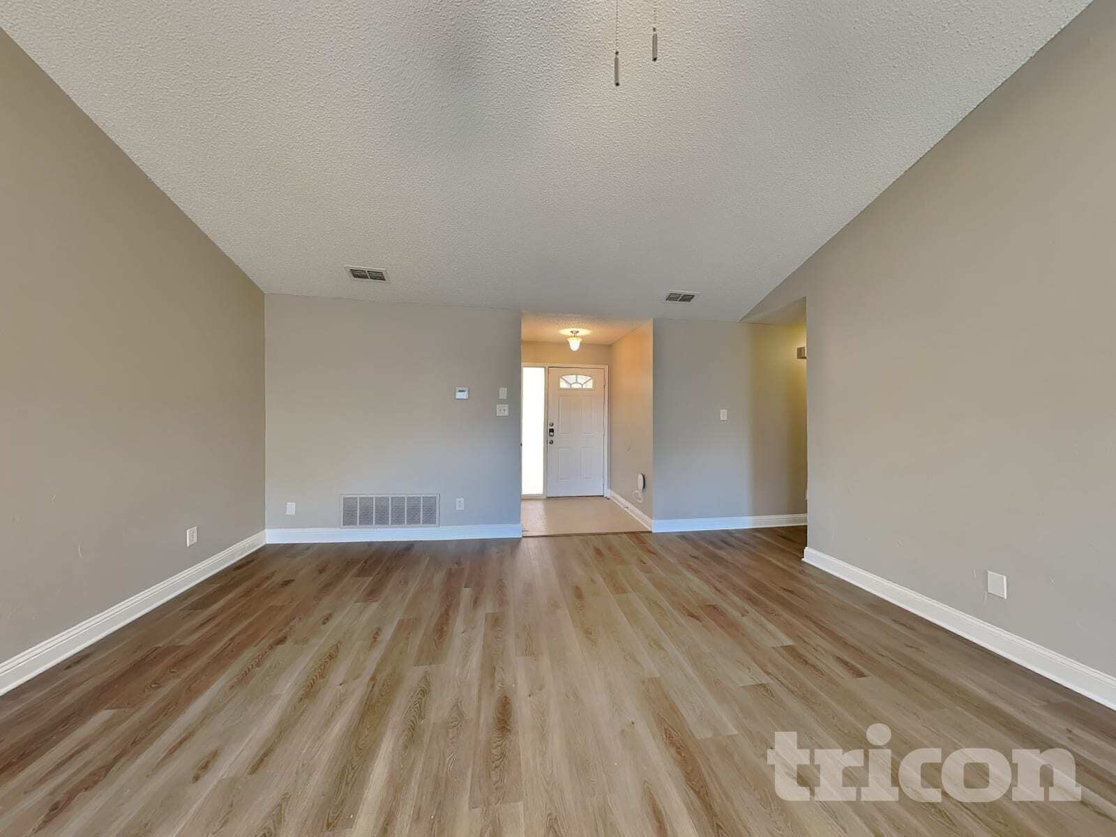 Building Photo - 6211 Minuteman Ln