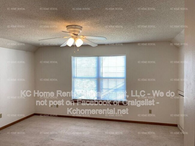 Building Photo - 8002 NW 79th Pl