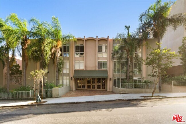 Building Photo - 7270 Hillside Ave