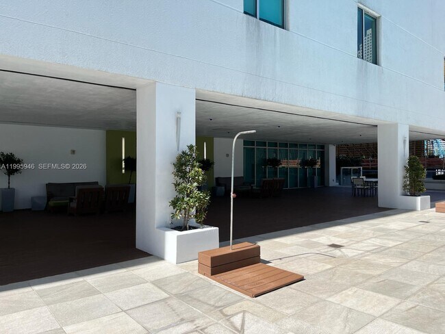 Building Photo - 55 SE 6th St